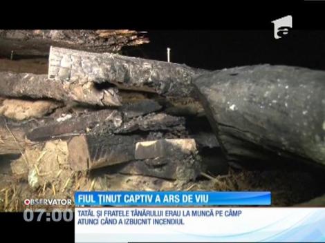 Un tânăr de 27 de ani din judeţul Bacău a ars de viu într-o anexă unde fusese încuiat de propriul tată