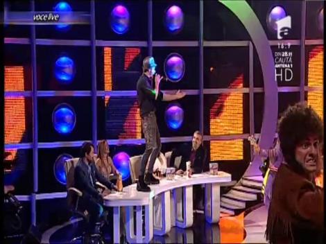 S-a urcat pe masa juriului și a sărit! Dima Trofim a făcut senzație pe scena „Te cunosc de undeva”!