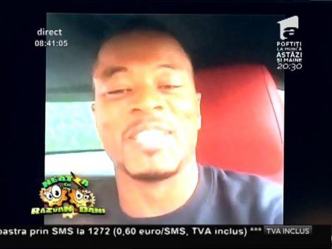 Smiley News: Fotbalistul Patric Evra ştie să cânte