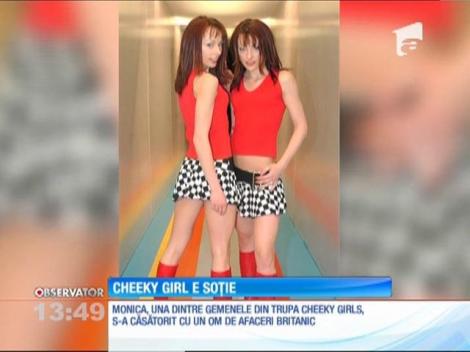 Monica Irimia, membră a grupului Cheeky Girls, s-a căsătorit