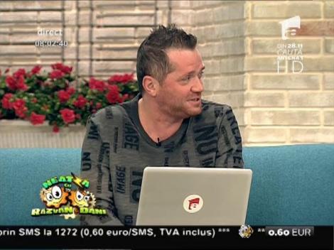 Smiley news - Bancul zilei: Ce face Dorel atunci când i se rupe ultima coadă de la lopată?