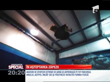 Special! Amatorii de sporturi extreme de iarnă se antrenează pe tot parcursul anului