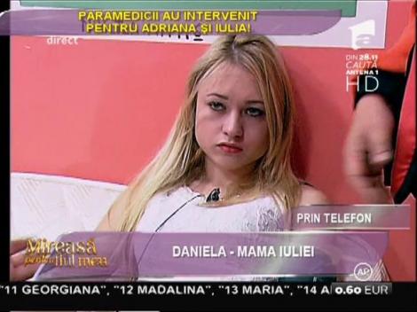 Panică la „Mireasă pentru fiul meu!” Două concurente, duse de urgență la spital! Dănuț a luat-o în brațe și a fugit cu ea! (VIDEO)