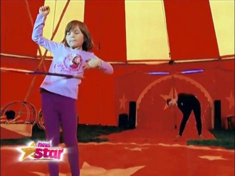 Prezentare: Loren Cristea - 13 ani, Bucureşti - vine dintr-o familie de circari