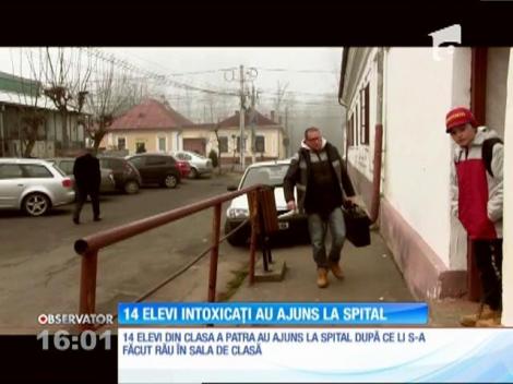 14 elevi intoxicați, de la Liceul Ana Ipătescu din Gherla, au ajuns la spital