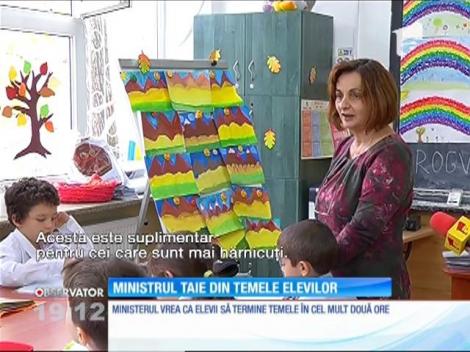 Ministrul Educaţiei vrea ca elevii să nu aloce mai mult de doua ore, pe zi, pentru temele pentru acasă