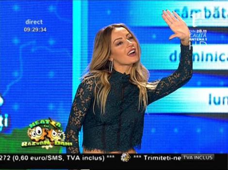 Flavia, ai ceva de declarat? Poziţia "bot de raţă" pe reţelele de socializare nu mai există! Ăsta e cel mai nou trend în materie de selfie