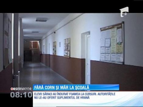 Elevii din Bistrița Năsăud, fără corn și măr la școală