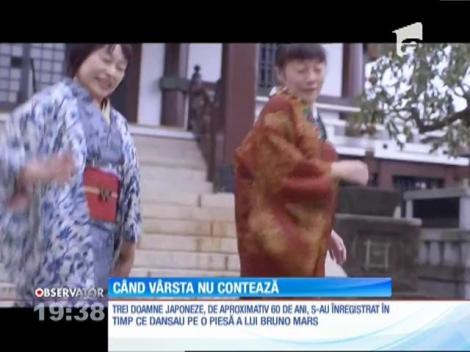 Când vârsta nu contează. Deşi au în jur de 60 de ani, nu au ezitat să danseze pe o piesă a lui Bruno Mars