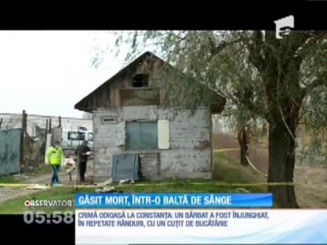 Bărbat găsit mort, într-o baltă de sânge