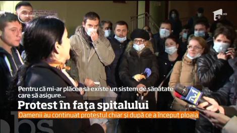 Protest în faţa Unității de Primiri Urgențe din Satu Mare