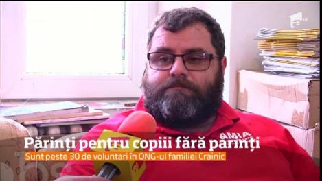 "Părinţi" pentru peste 300 de copii abandonaţi