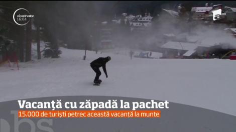 Pentru mulţi dintre români, astăzi a început vacanţa! 15.000 de turiști își petrec Ziua României la munte