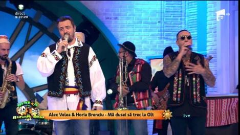 Cu dedicație pentru Antonia. Alex Velea și Horia Brenciu au cântat "Mă dusei să trec la Olt"