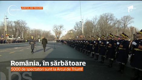 România, în sărbătoare! Preşedintele Klaus Iohannis a salutat Garda de onoare