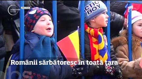Românii sărbătoresc în toată țara. Mii de oameni au asistat la paradele de 1 Decembrie