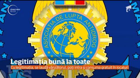 Un tânăr vinde legitimaţia ideală pentru intra gratuit în localuri!