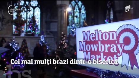 Tradiţie neobişnuită în Marea Britanie. De Crăciun, o mie patru sute de brazi pot fi admiraţi în biserica unui sat