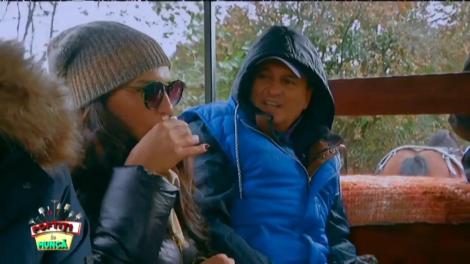 În drum spre următoarea locație de muncă, vedetele se încălzesc cu un pahar de horincă