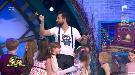 Dezmăț total! Dani Oțil, dădacă pentru aproape 20 de copii!