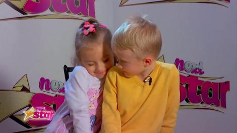 Dragostea plutește în aer! Doi concurenți de la „Next Star” stau la vrăjeli până se îndrăgostesc până peste cap!