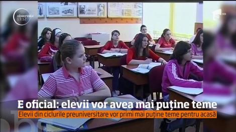Nici Moș Crăciun nu putea aduce un cadou mai frumos! Elevii au scăpat de temele pentru vacanță