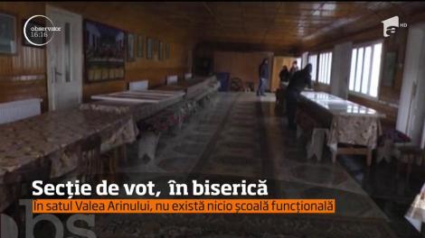 Sătenii dintr-o localitate din județul Neamț au decis să-și facă secția de votare în biserică