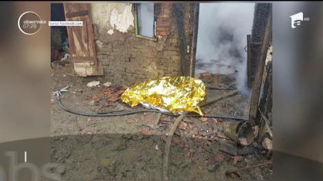 O bătrână de 70 de ani din județul Timiș au murit carbonizată