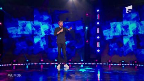 Finala iUmor începe tare. Adrian Lungu se dezlănțuie pe scenă și apoi îl agresează pe Mihai Bendeac!