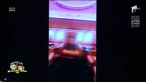 Smiley news: Un bărbat şi-a făcut casă într-un avion