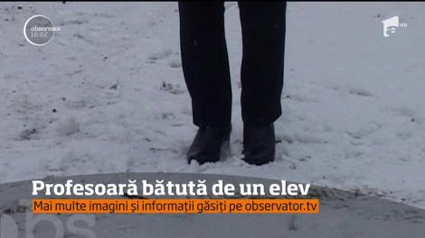 O profesoară de română din judeţul Vaslui, bătută de un elev pentru că i-a dat nota cinci la teză