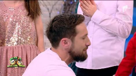 Uite cât de frumușel este fiul lui Dinu Maxer!