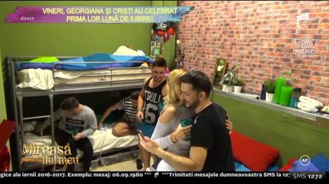 La un pas să încalce regula 25! Georgiana şi Cristi, discuţii fără perdea şi atingeri interzise