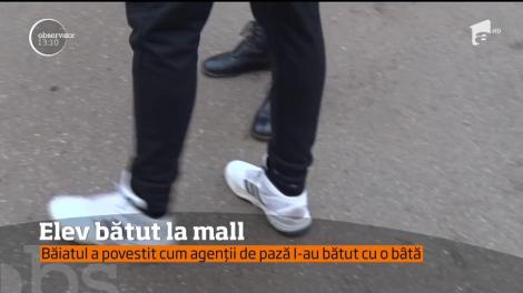 Un elev a fost bătut la mall de agenții de pază