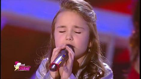 Cristina Apostolache cântă "Iubirea schimbă tot" pentru Tony, puștiul cu tetrapareză spastică