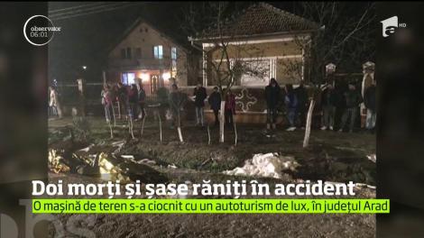 O mașină de teren s-a ciocnit cu un autoturism de lux, în județul Arad