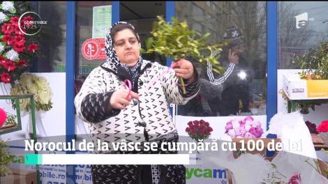 Sărutul sub vâsc e tradiţie de anul nou pentru îndrăgostiţi. Dar şi comercianţii iubesc profitul