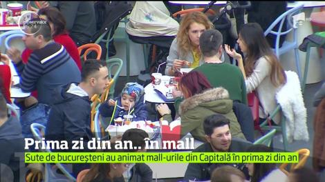 Bucureştenii au dat năvală la mall în prima zi din an
