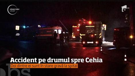 Un microbuz s-a ciocnit frontal cu o cisternă în Bistrița-Năsăud