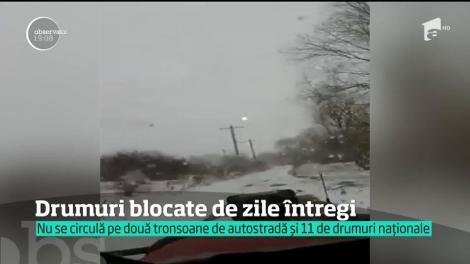 Pe şosele, coşmarul şoferilor nu a luat nici acum sfârşit. 400 de oameni, salvați doar de pe Autostrada Soarelui