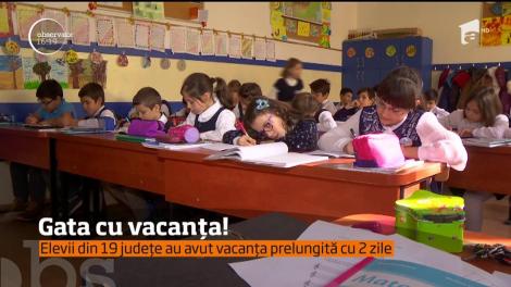 Pentru unii copii, vacanţa prelungită se încheie de mâine!