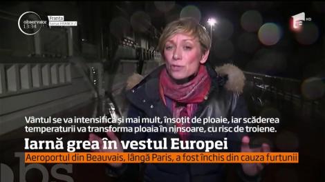 Iarnă grea în vestul Europei. În Grecia, oamenii blocați de zăpadă sunt salvați cu elicopterul