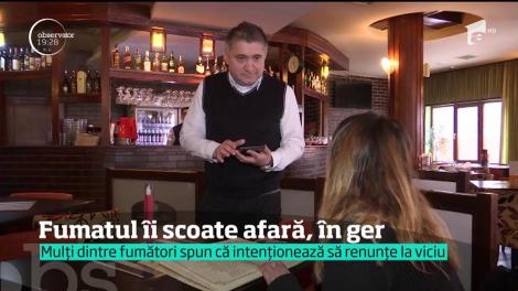 Gerul şi viscolul i-au lovit pe fumătorii şi pe patronii de cluburi şi restaurante