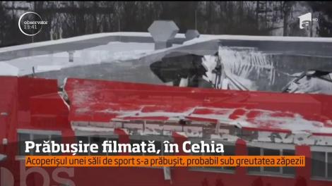 Clipe teribile în Cehia. Acoperişul unei săli de sport s-a prăbușit