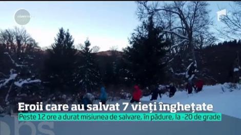 Șapte turiști s-au rătăcit în munți. Salvatorii și-au riscat viața pentru ei