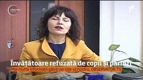 Părinții copiilor de la o scoală din Craiova au făcut scandal și refuza să-și ducă copii să învețe