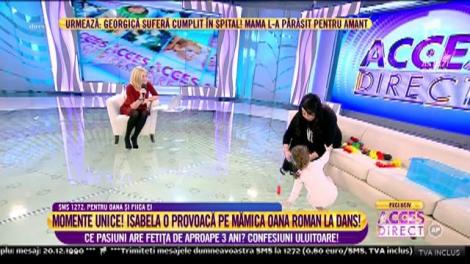 Însărcinată în patru luni, Simona Gherghe şi-a întâmpinat primii invitaţi într-un mod inedit! Ce a făcut vedeta pentru fiica Oanei Roman