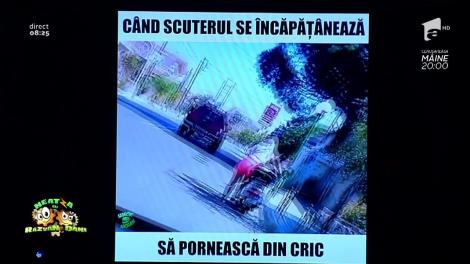 Smiley News: Nu e banc, e real sută la sută. Cum porneşte o blondă un scuter din cric