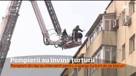 Pompierii din Iași au intervenit pentru a sparge țurțurii de pe blocuri