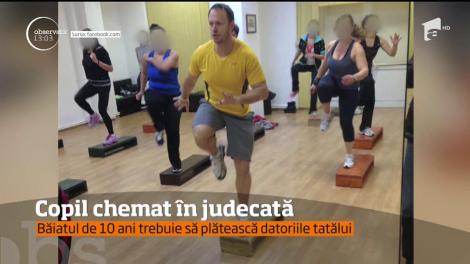 Copil de 10 ani chemat în judecată să plătească datoriile tatălui